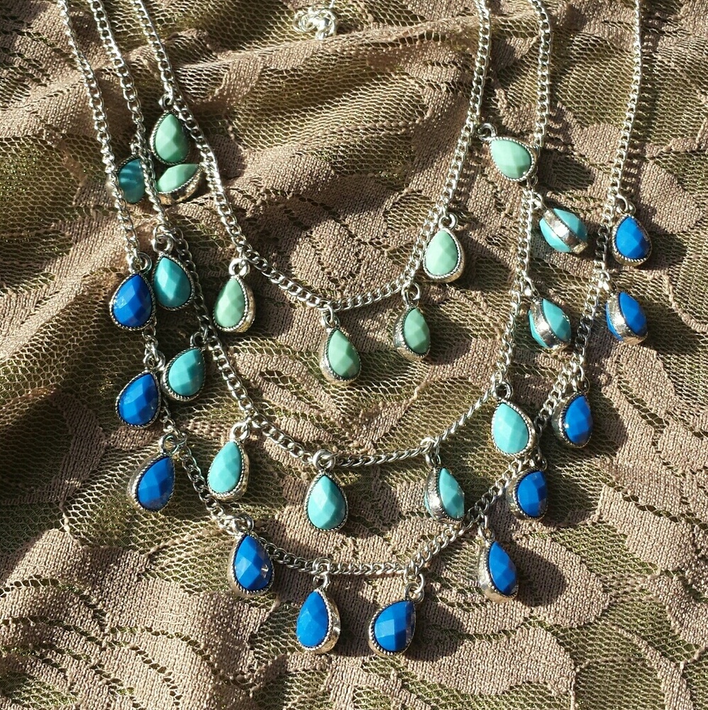 droplet necklace